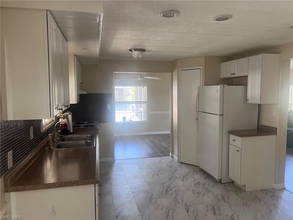 BUCCANEER MOBILE ESTATES - Residential Lease