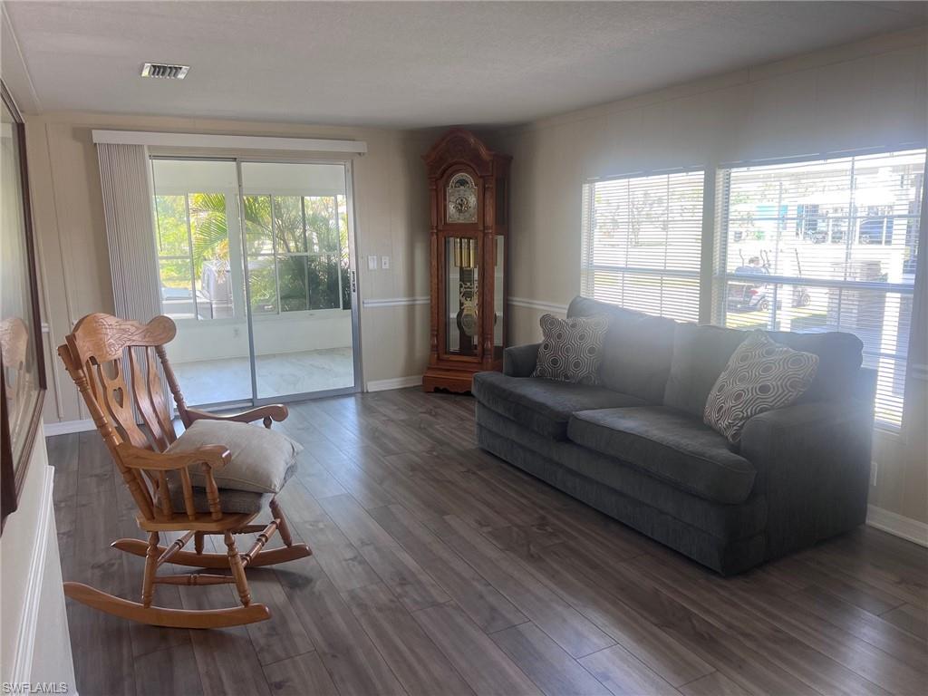 BUCCANEER MOBILE ESTATES - Residential Lease