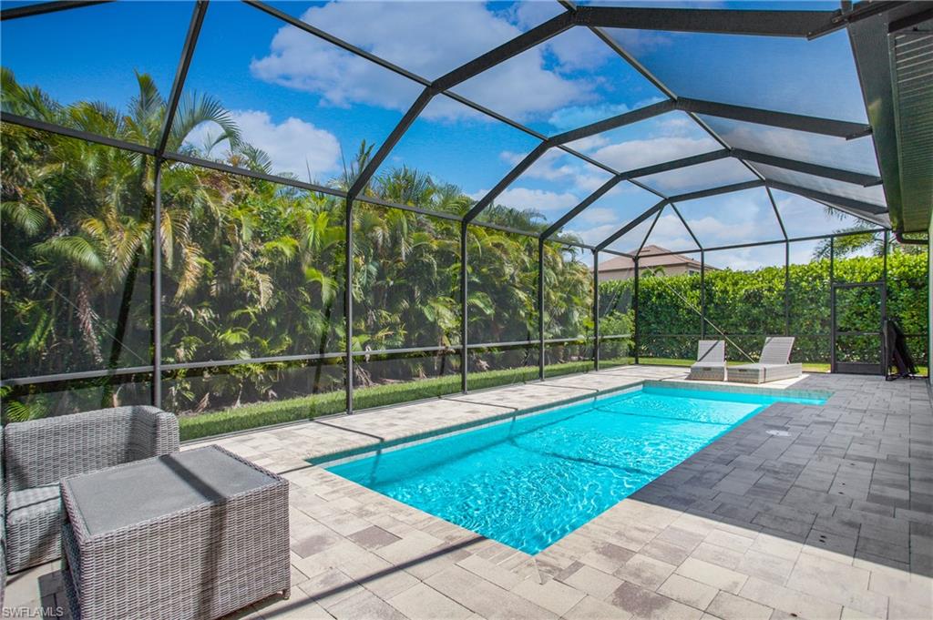 MANDALAY PLACE - Residential