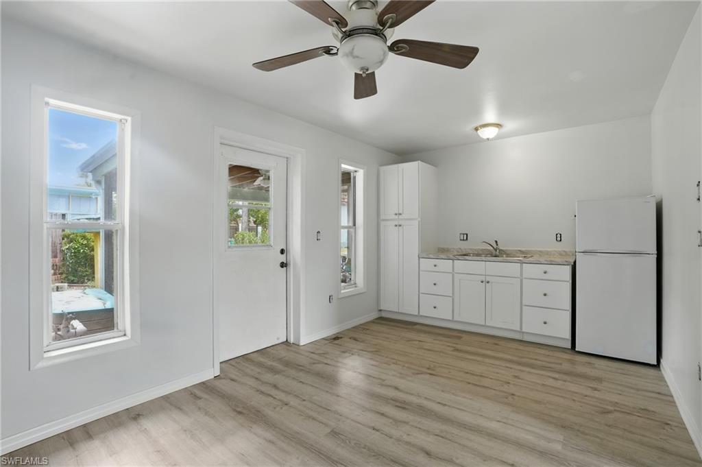 COCONUT GROVE - Residential