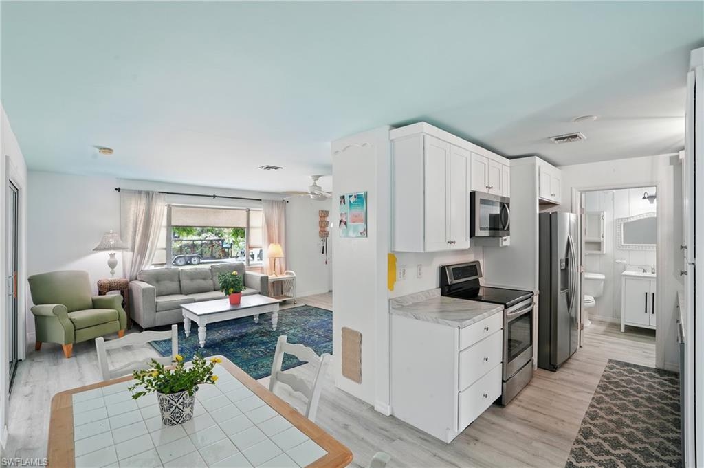 COCONUT GROVE - Residential