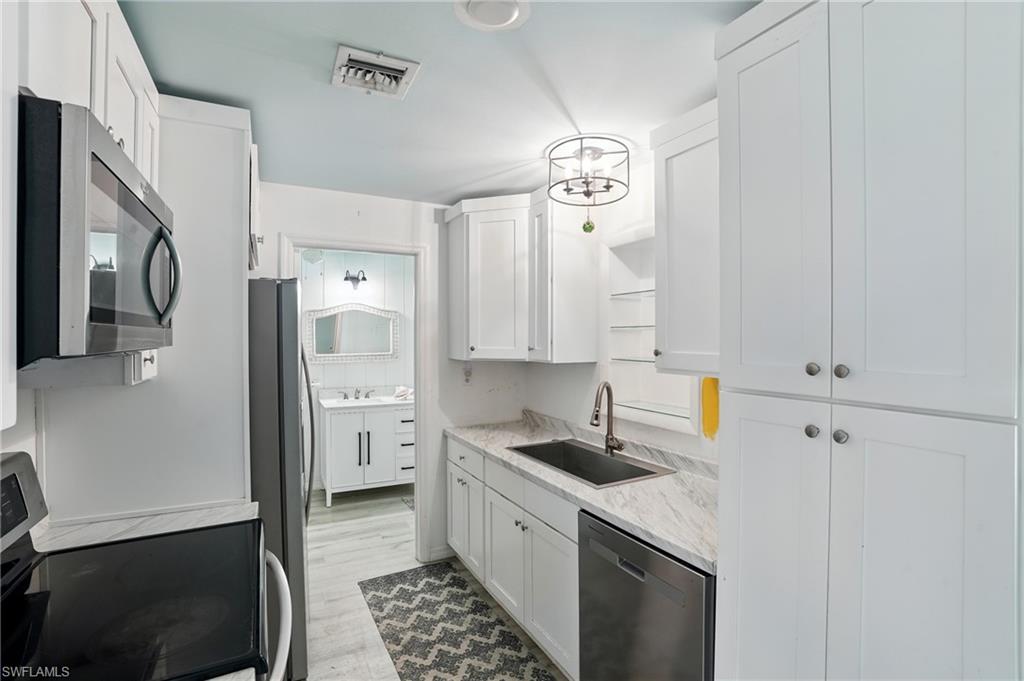 COCONUT GROVE - Residential