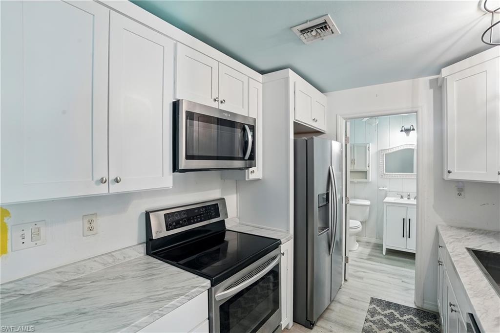 COCONUT GROVE - Residential