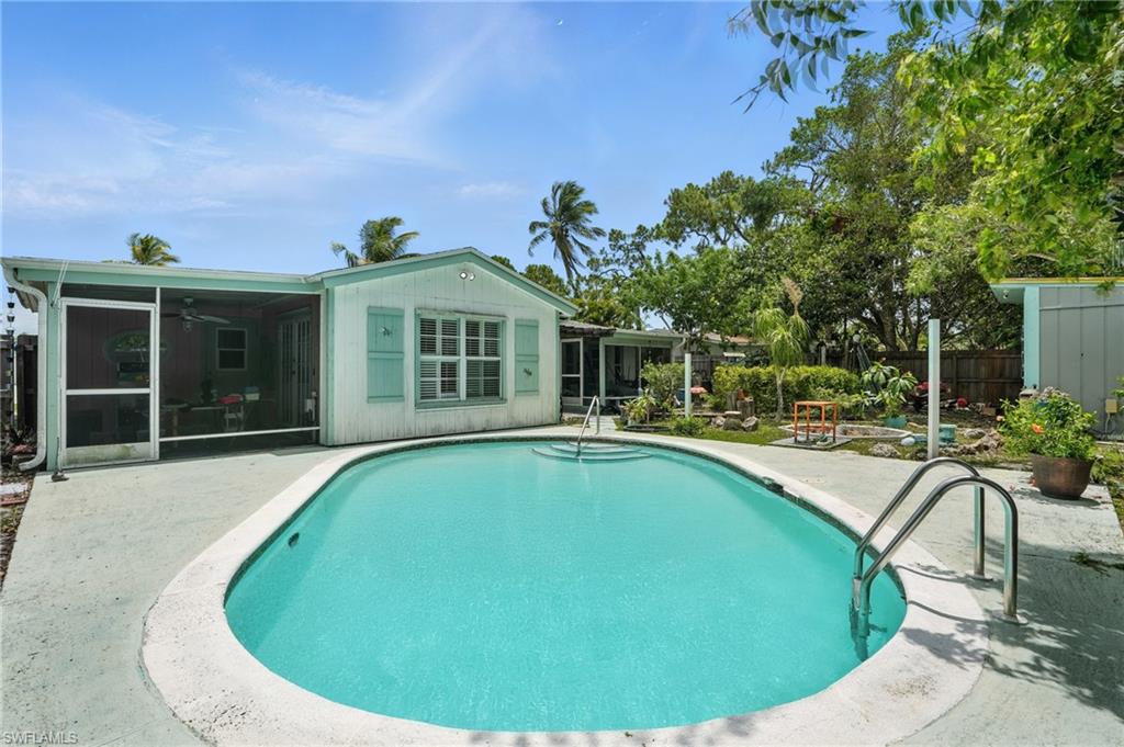 COCONUT GROVE - Residential