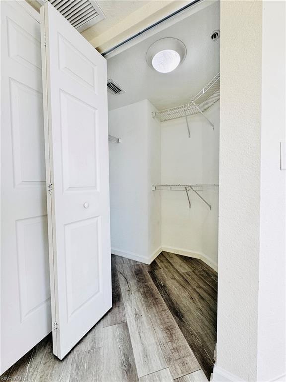 THE RESIDENCE - Residential Lease