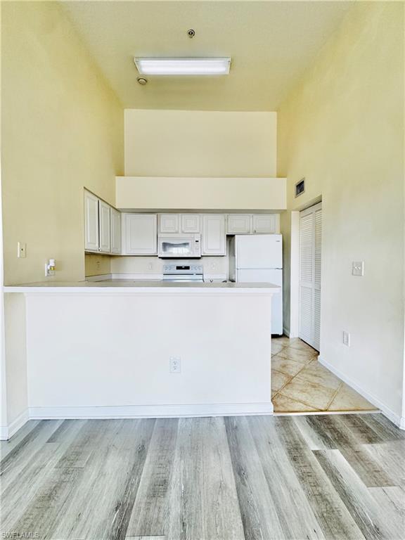 THE RESIDENCE - Residential Lease