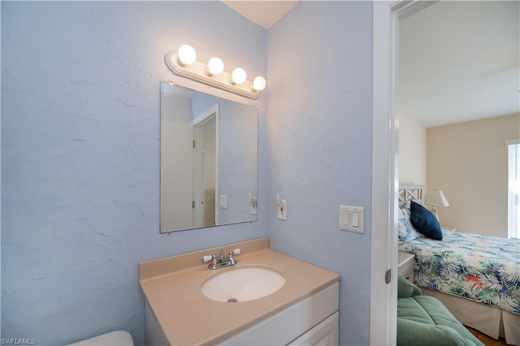 ROYAL HAWAIIAN CLUB - Residential