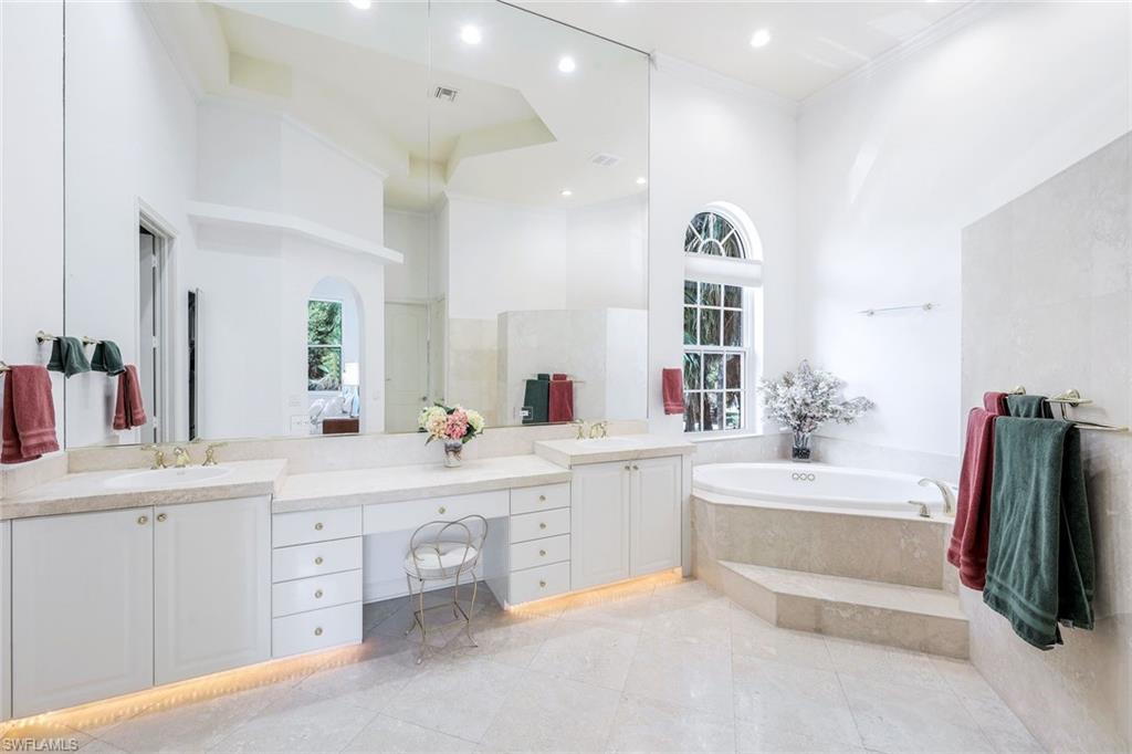 HIDEAWAY BEACH - Residential