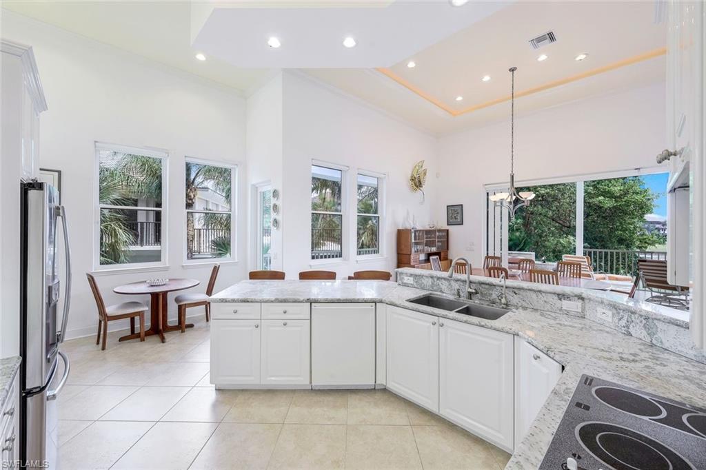 HIDEAWAY BEACH - Residential