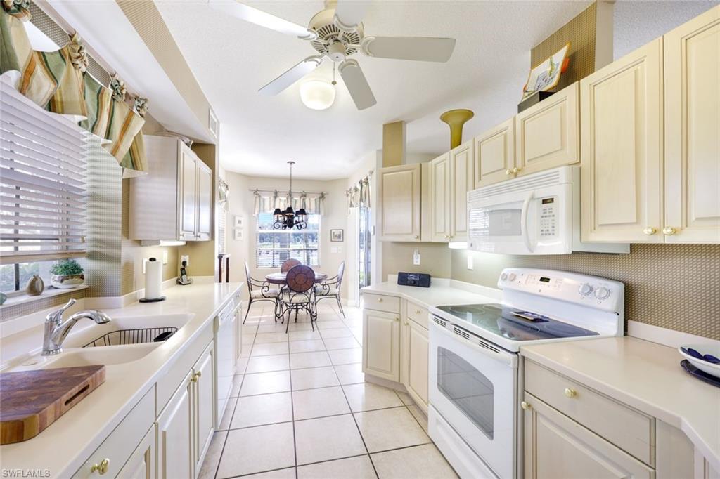 LAGUNA ROYALE - Residential