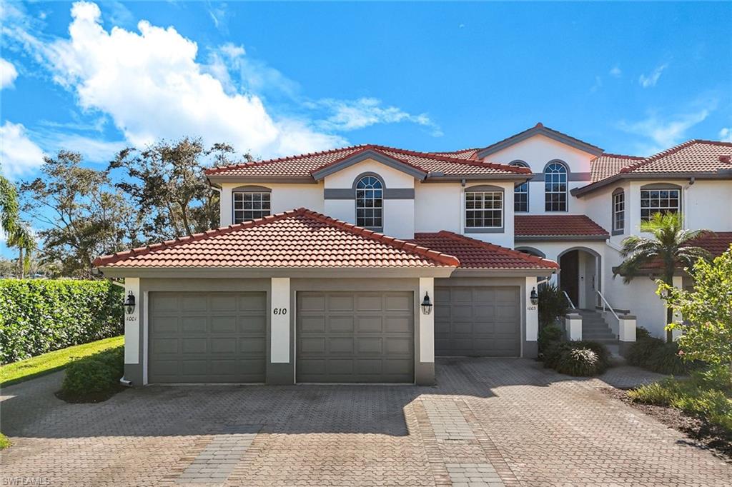 LAGUNA ROYALE - Residential