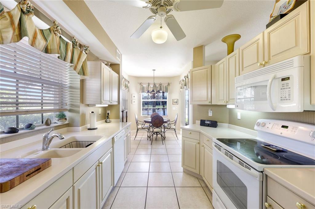 LAGUNA ROYALE - Residential