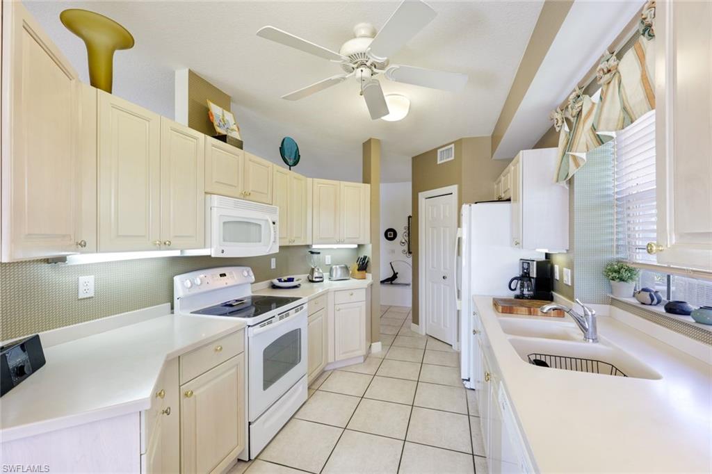 LAGUNA ROYALE - Residential