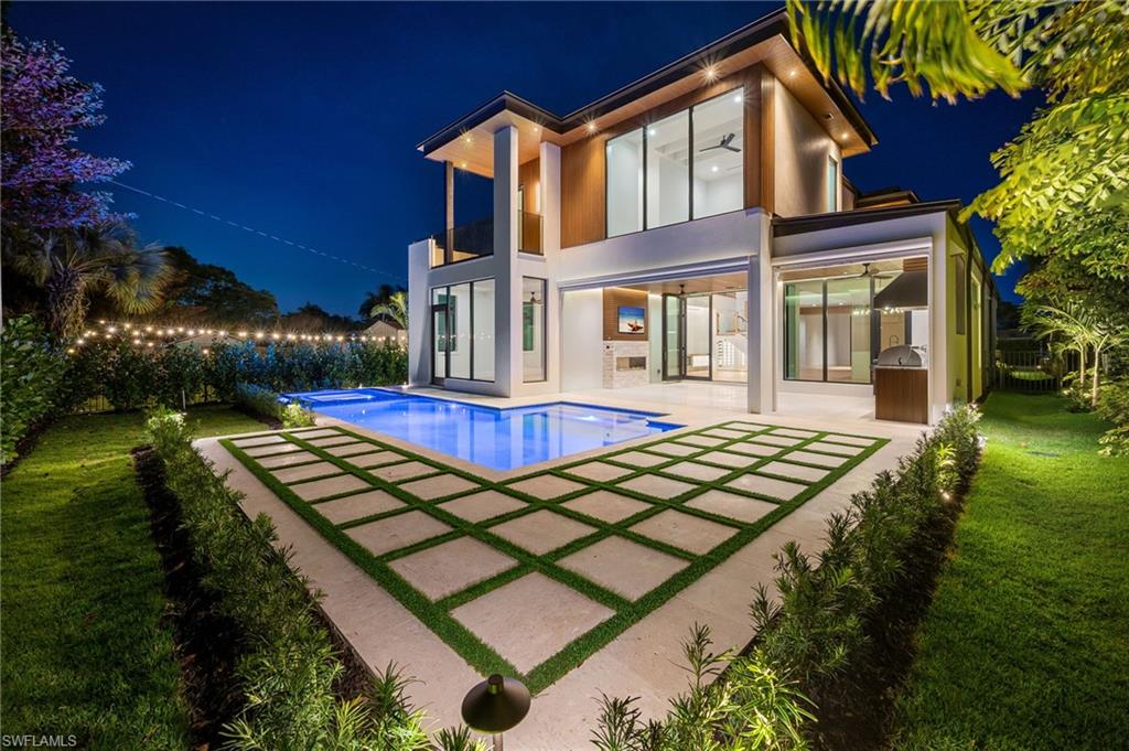 LAKE PARK - Residential