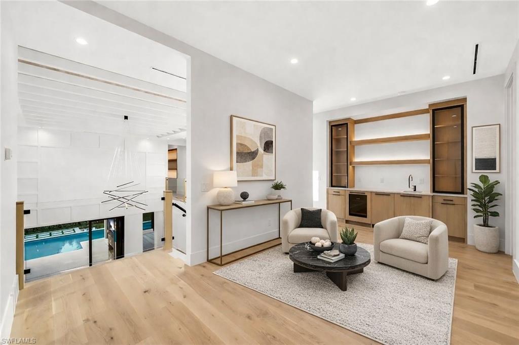 LAKE PARK - Residential