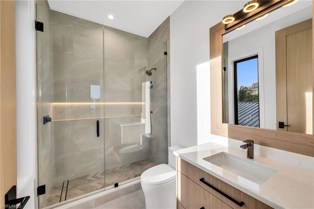 LAKE PARK - Residential