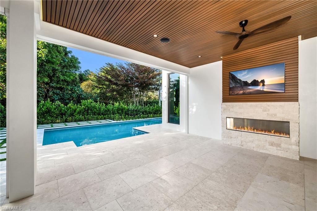 LAKE PARK - Residential