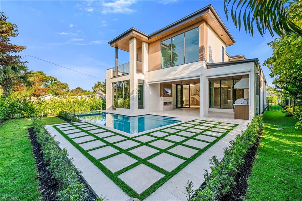 LAKE PARK - Residential