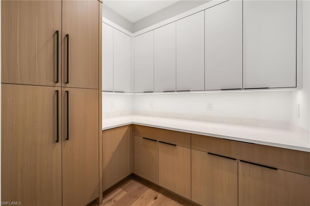 LAKE PARK - Residential