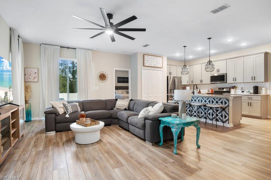 GOLDEN GATE ESTATES - Residential