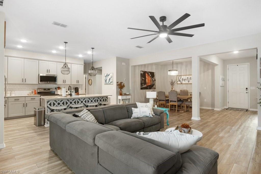 GOLDEN GATE ESTATES - Residential