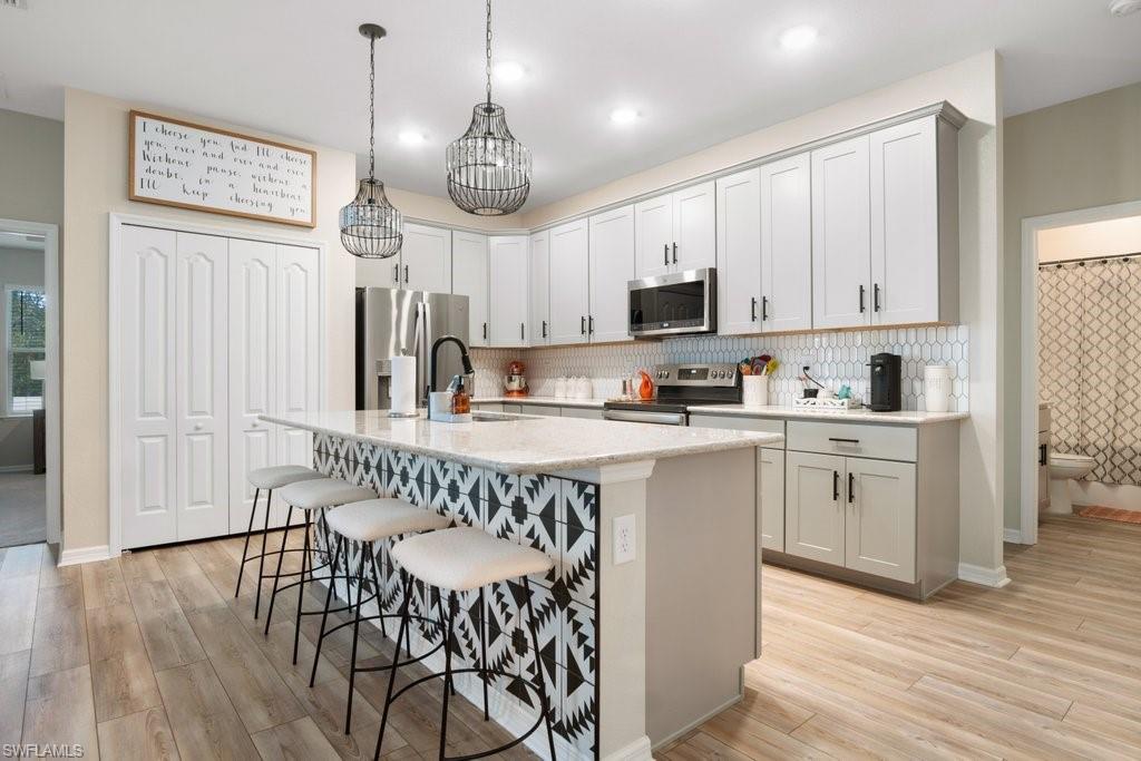 GOLDEN GATE ESTATES - Residential