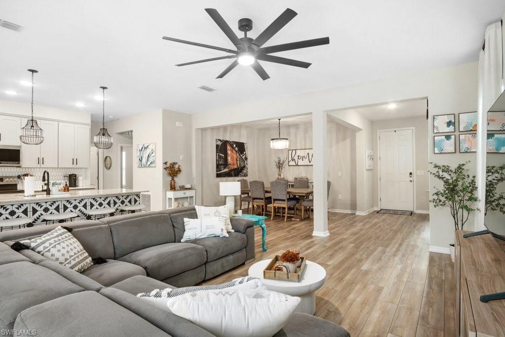 GOLDEN GATE ESTATES - Residential