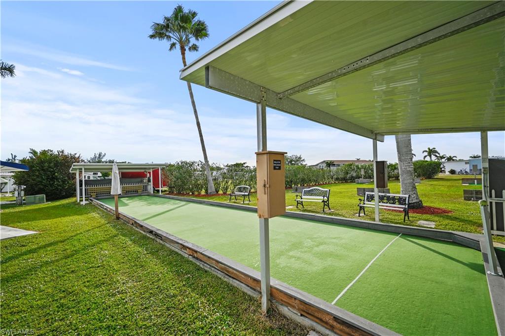 THUNDERBIRD MOBILE HOMES - Land