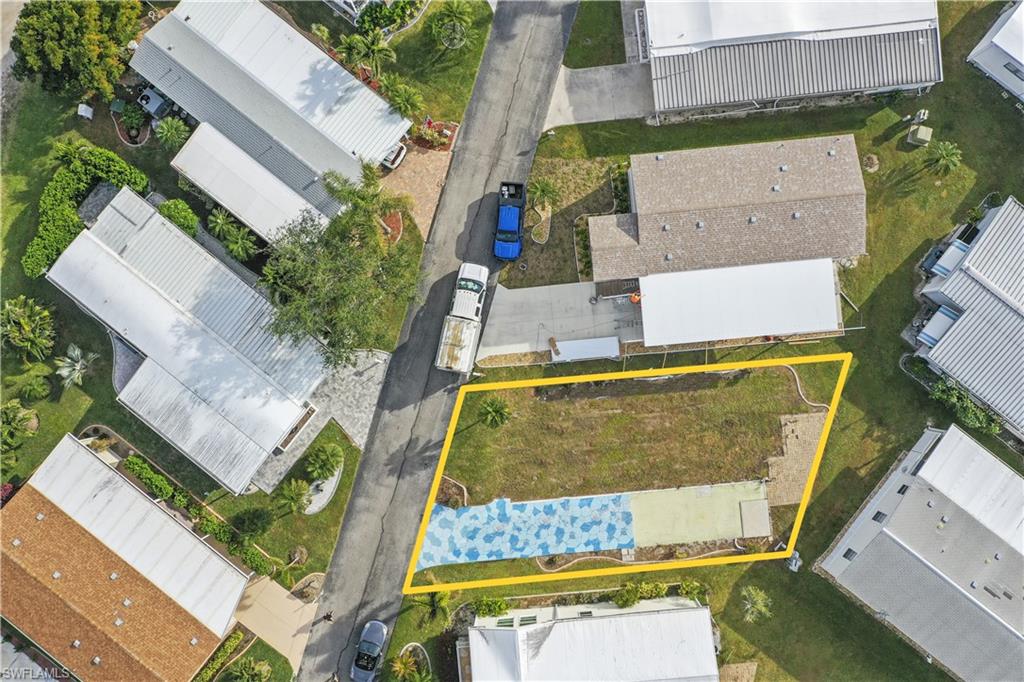 THUNDERBIRD MOBILE HOMES - Land