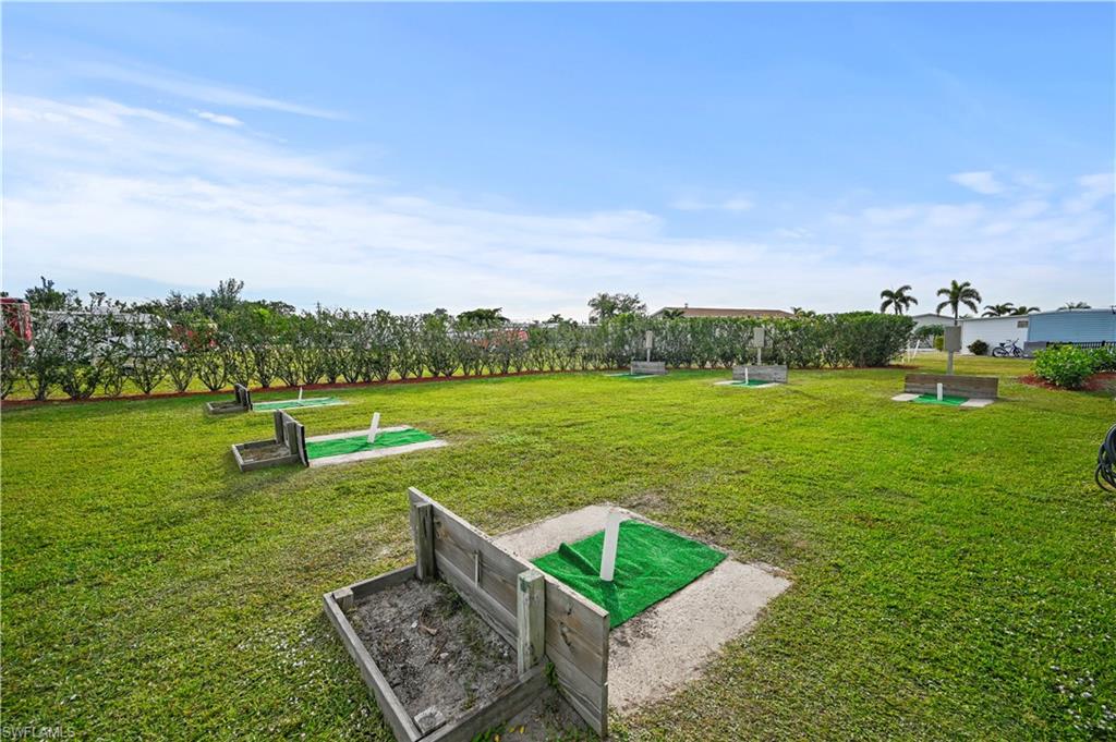 THUNDERBIRD MOBILE HOMES - Land