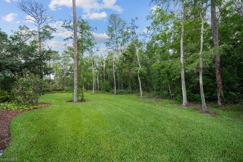 LIVINGSTON WOODS - Residential