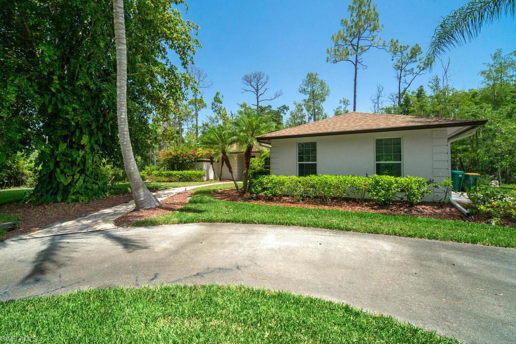 LIVINGSTON WOODS - Residential