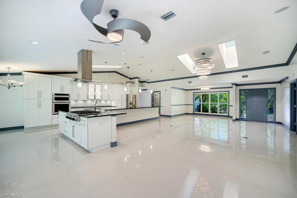 LIVINGSTON WOODS - Residential