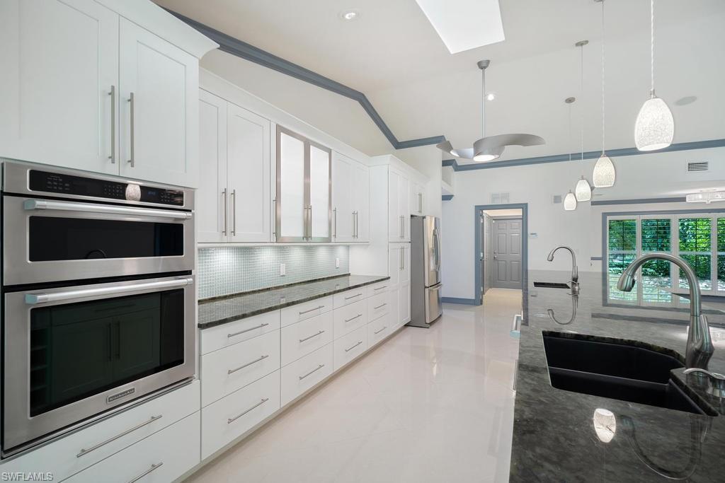 LIVINGSTON WOODS - Residential