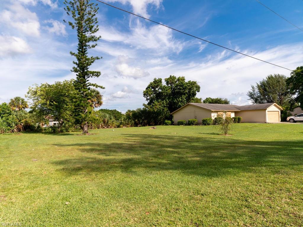 GOLDEN GATE CITY - Land