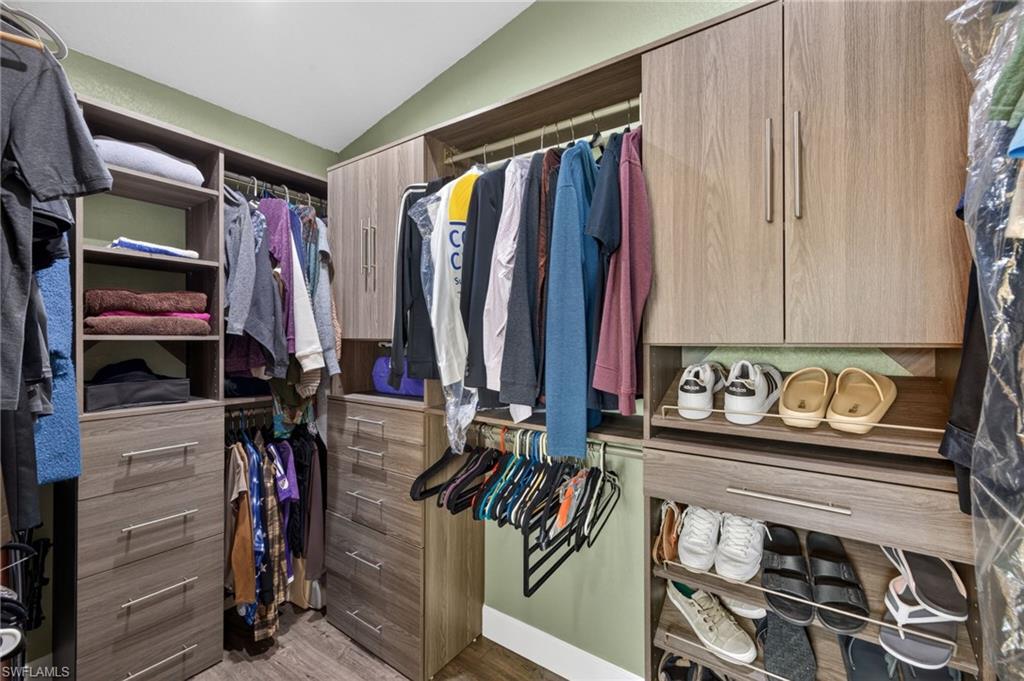 MORSE SHORES - Residential