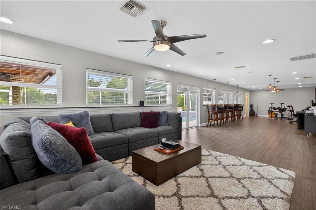 MORSE SHORES - Residential