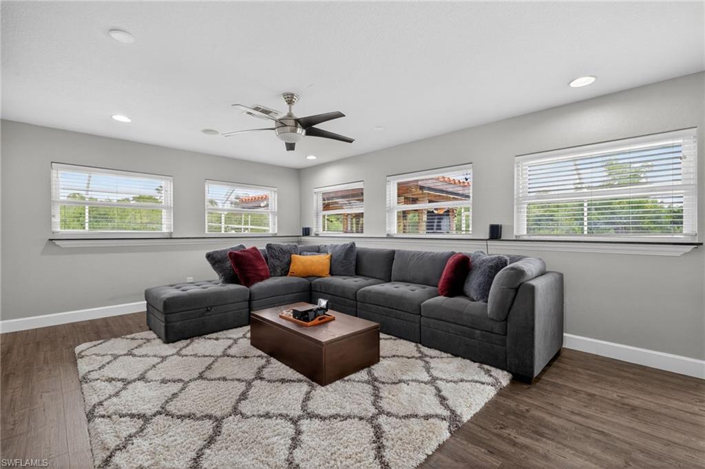 MORSE SHORES - Residential