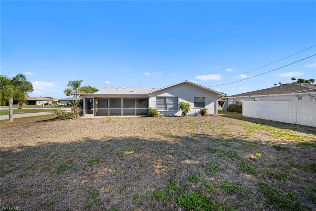 CAPE CORAL - Residential