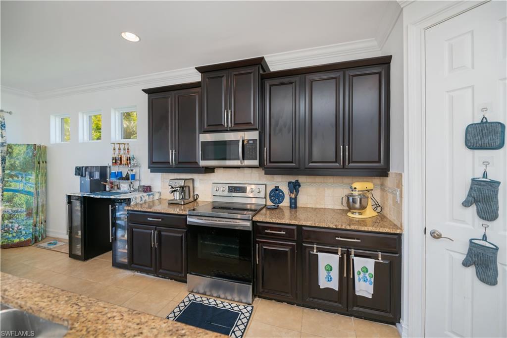 CELEBRATION CAPE - Residential