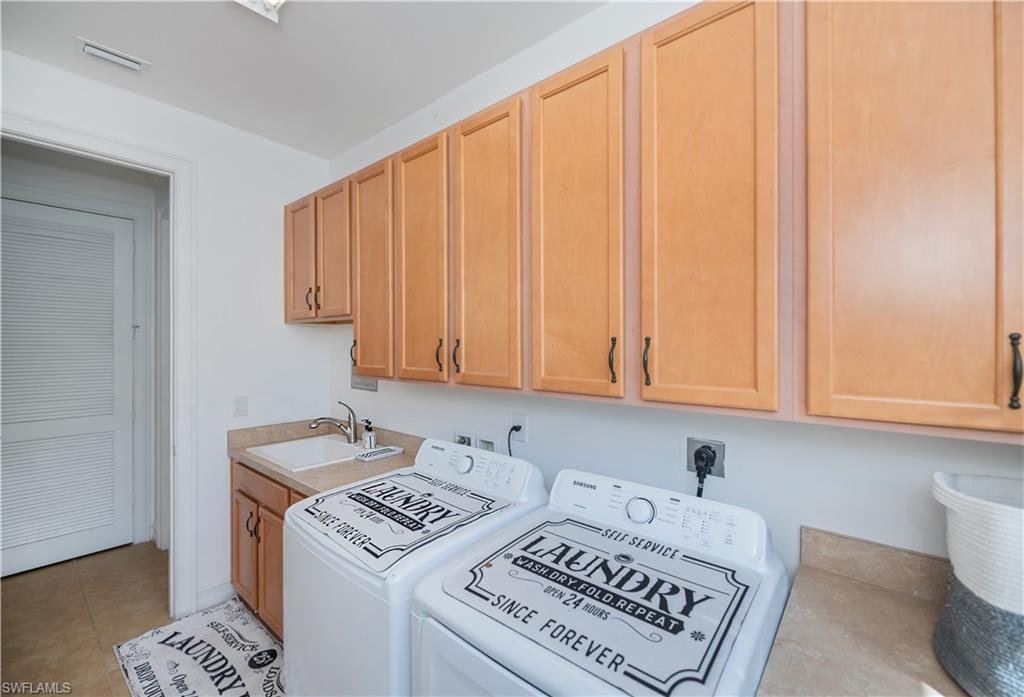 CELEBRATION CAPE - Residential