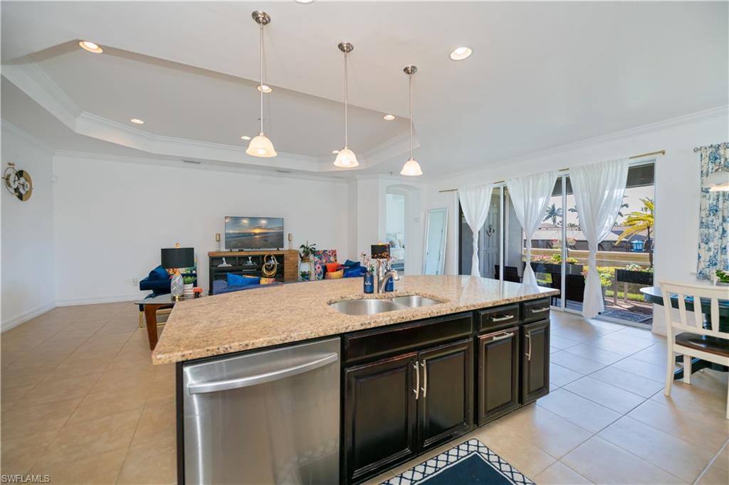 CELEBRATION CAPE - Residential