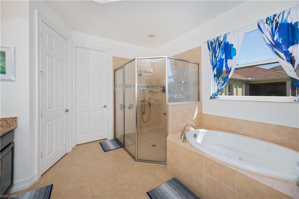 CELEBRATION CAPE - Residential