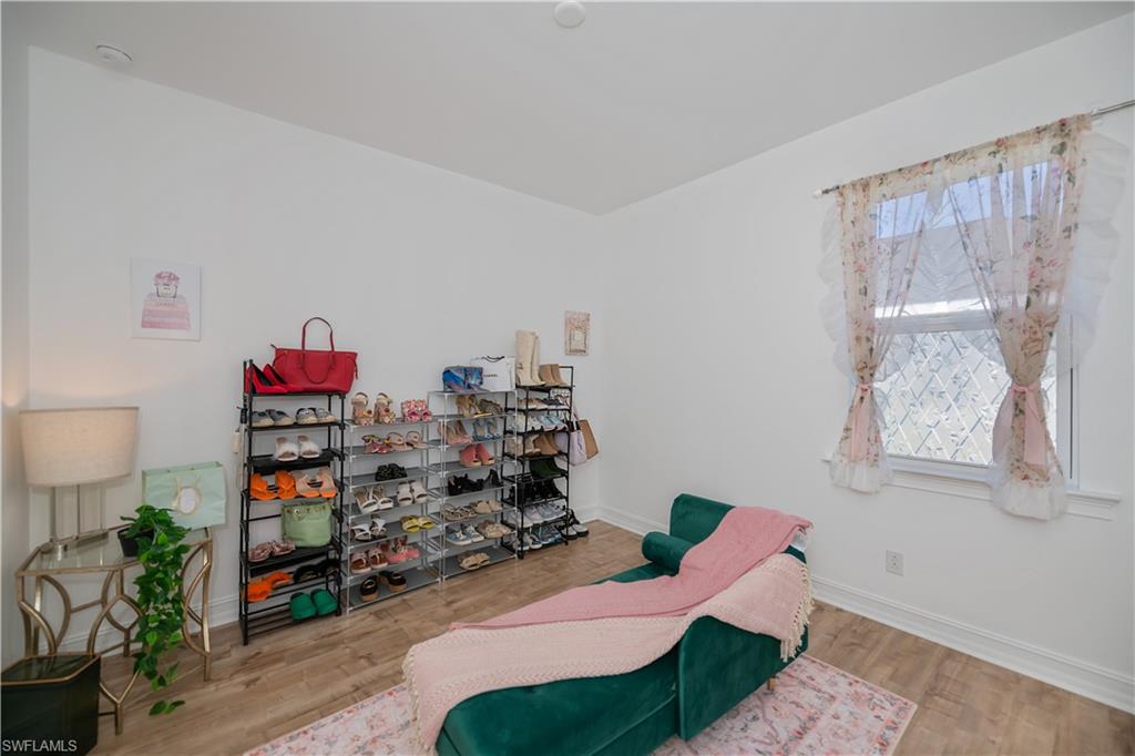 CELEBRATION CAPE - Residential