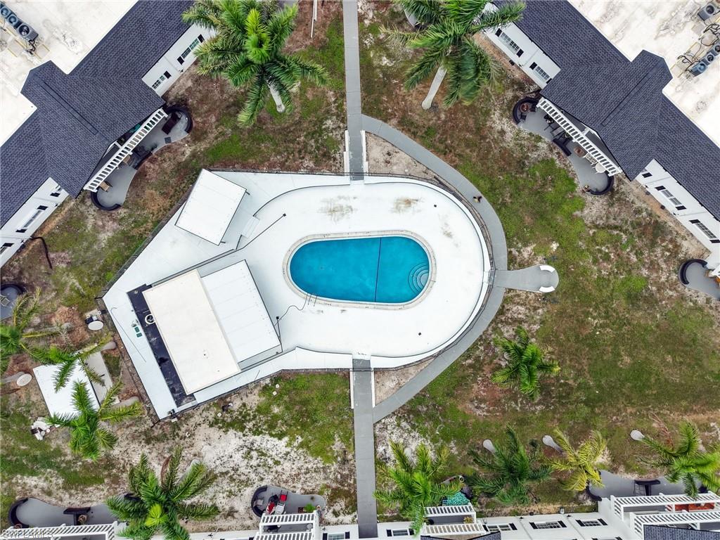 WINDSOR WEST - Residential