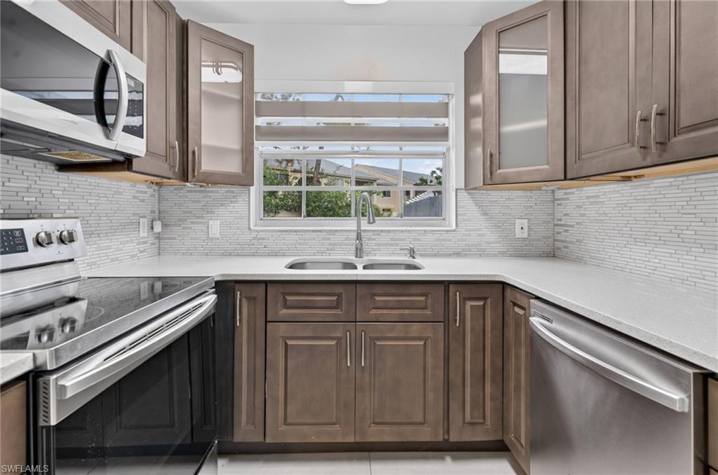 10452 Lakeport CT