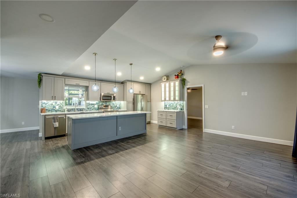 BUCKINGHAM PARK - Residential