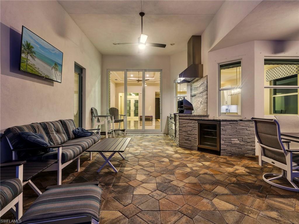 8893 Redonda DR