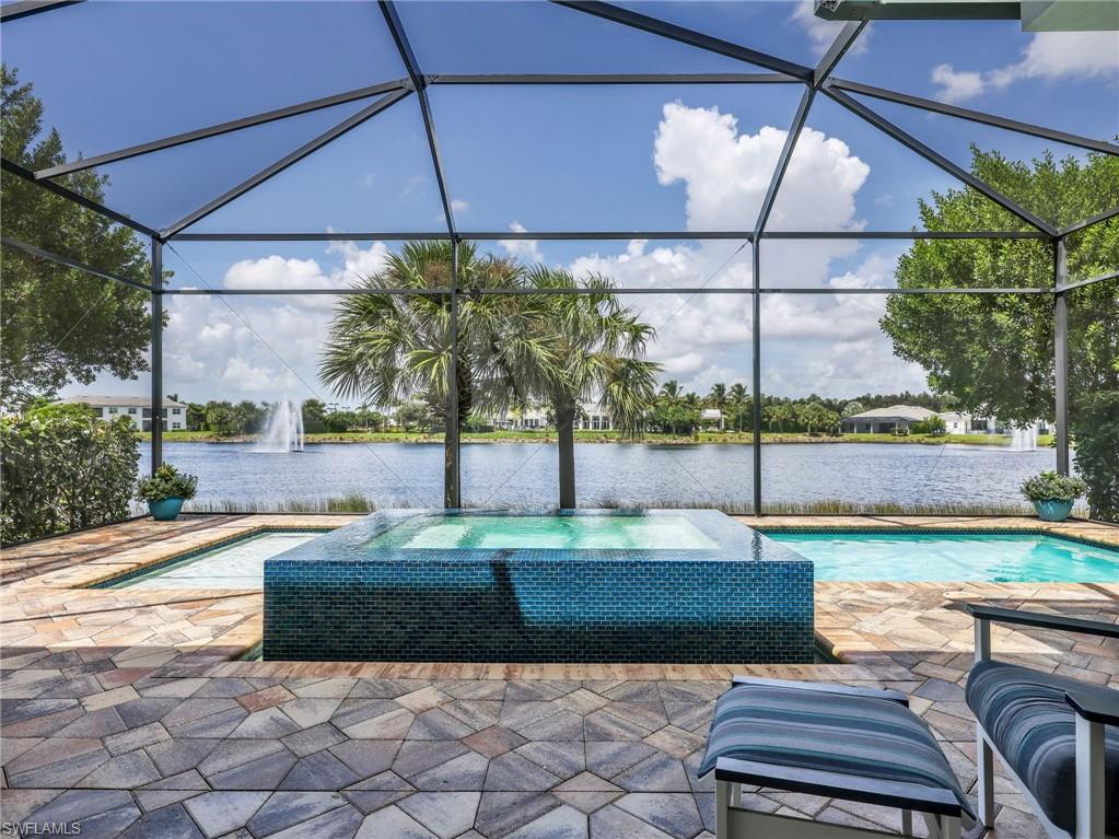 8893 Redonda DR