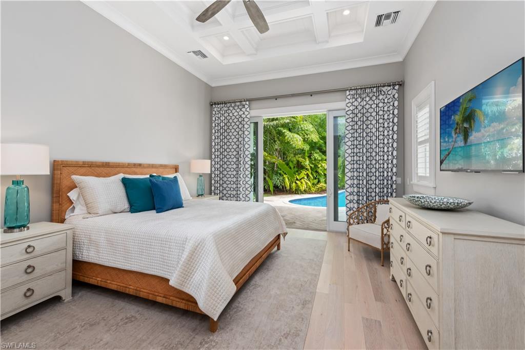 MOORINGS - Residential